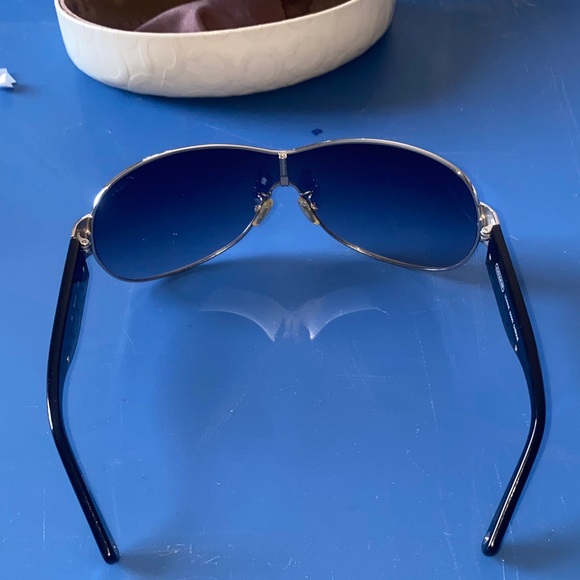 Coach Women's Black Sunglasses with Cream Case - Picture 4 of 10